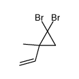 1,1-二溴-2-乙烯基-2-甲基环丙烷 结构式