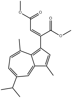 (Z)-2-[3,8-二甲基-5-(1-甲基乙基)-1-薁基]-2-丁烯二酸二甲酯 结构式