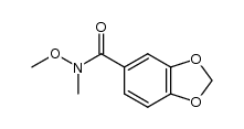 N-甲氧基-N-甲基-1,3-苯并二氧戊环-5-甲酰胺 结构式