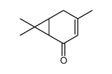 4,7,7-三甲基双环[4.1.0]庚-3-烯-2-酮 结构式