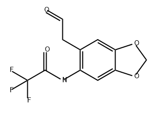 2,2,2-三氟-N-[6-(2-氧代乙基)-1,3-苯并二氧杂环戊烯-5-基]乙酰胺 结构式