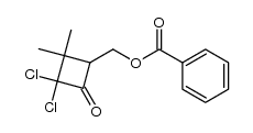 4-[(苯甲酰氧基)甲基]-2,2-二氯-3,3-二甲基环丁酮 结构式