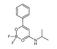 Boron, difluoro[N-(1-methylethyl)-β-(oxo-κO)benzenepropanamidato-κO]-, (T-4)- 结构式